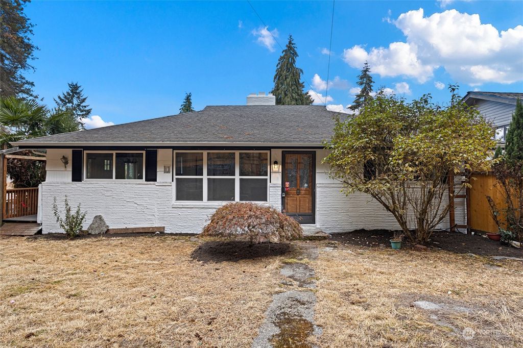 Photo of 16247 15th Avenue NE, Shoreline, WA 98155 (MLS # 1997766)