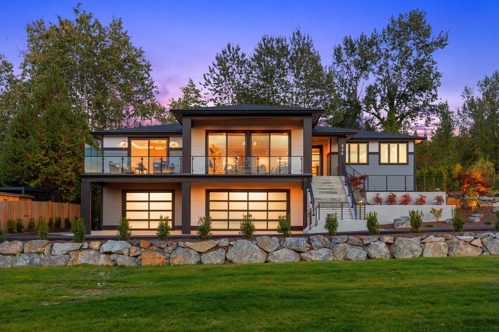 Photo of 446 East Lake Sammamish Parkway SE, Sammamish, WA 98074 (MLS # 2597609)
