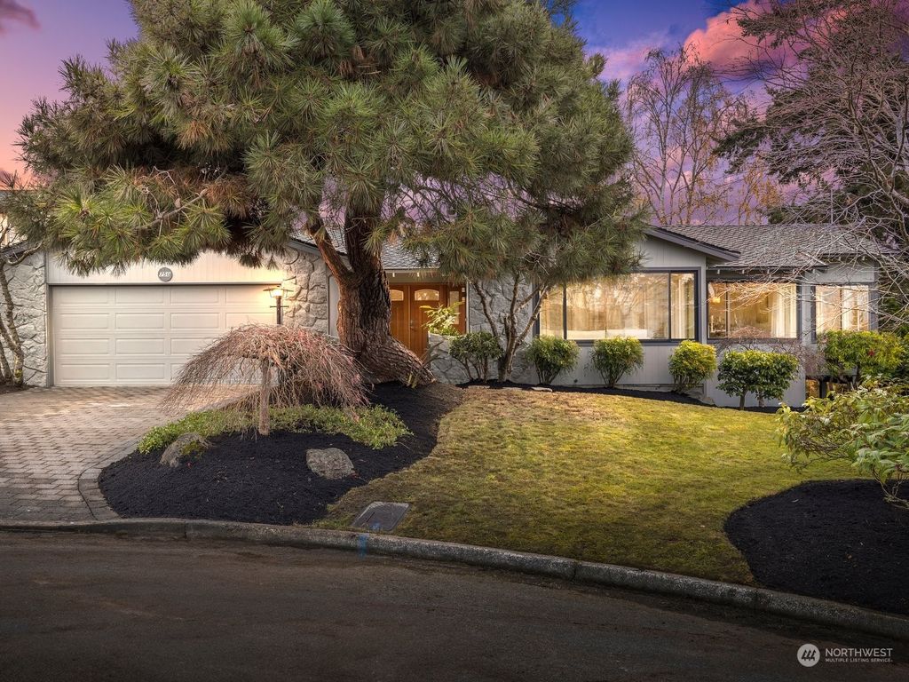 Photo of 750 Northstream Lane, Edmonds, WA 98020 (MLS # 2182147)