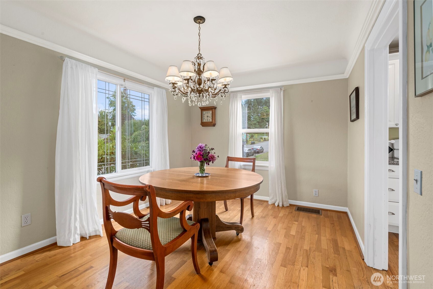 303 N 6th Avenue SW