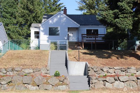 A home in Bremerton