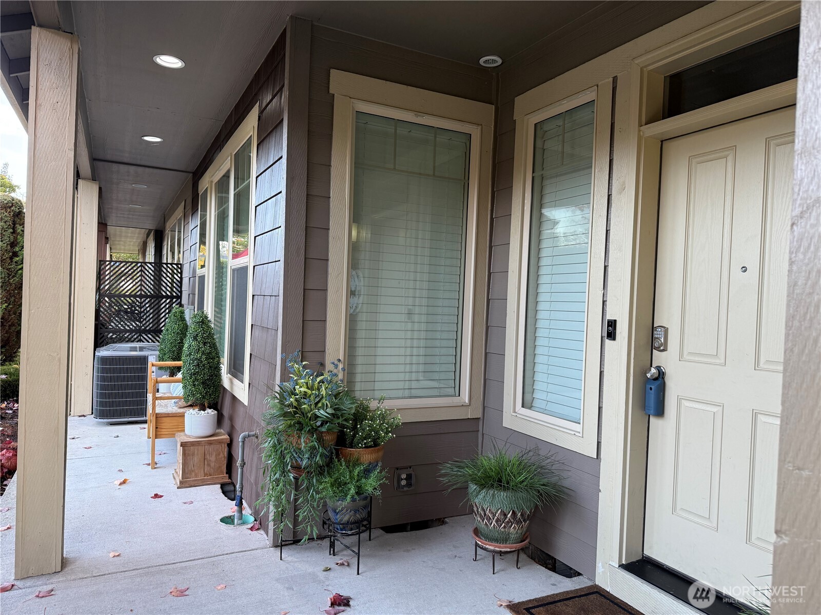 7211 Spencer Avenue NE