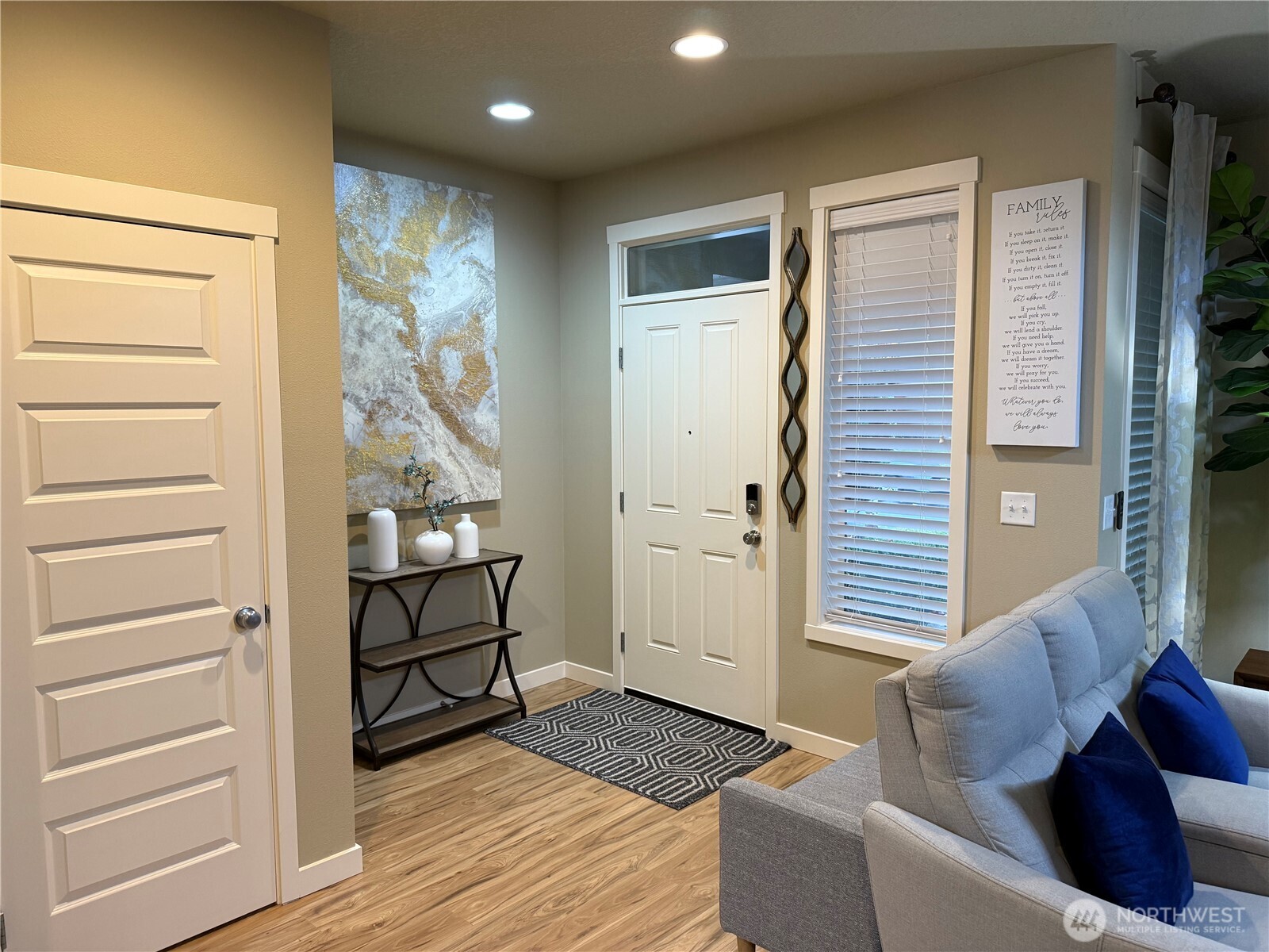 7211 Spencer Avenue NE