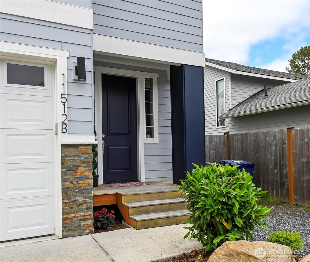 Photo of 11512 3rd Place W #B, Everett, WA 98204 (MLS # 2569968)