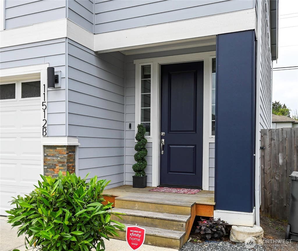 Photo of 11512 3rd Place W #B, Everett, WA 98204 (MLS # 2569968)