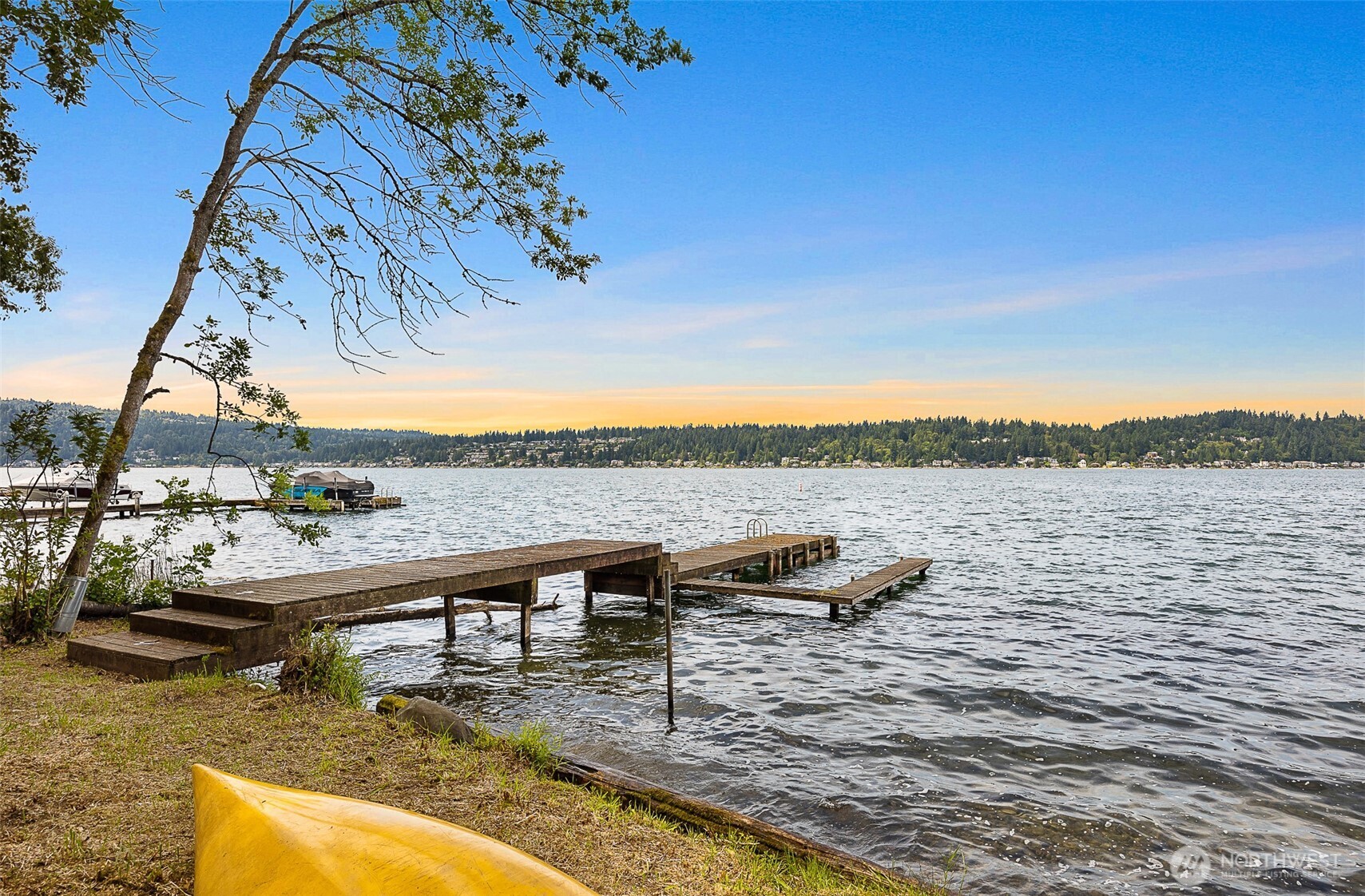 1711 E Lake Sammamish Place SE