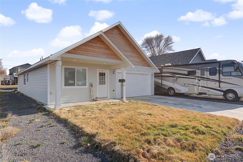 Photo of 516 E Alder Avenue E, Ritzville, WA 99169 (MLS # 2488250)
