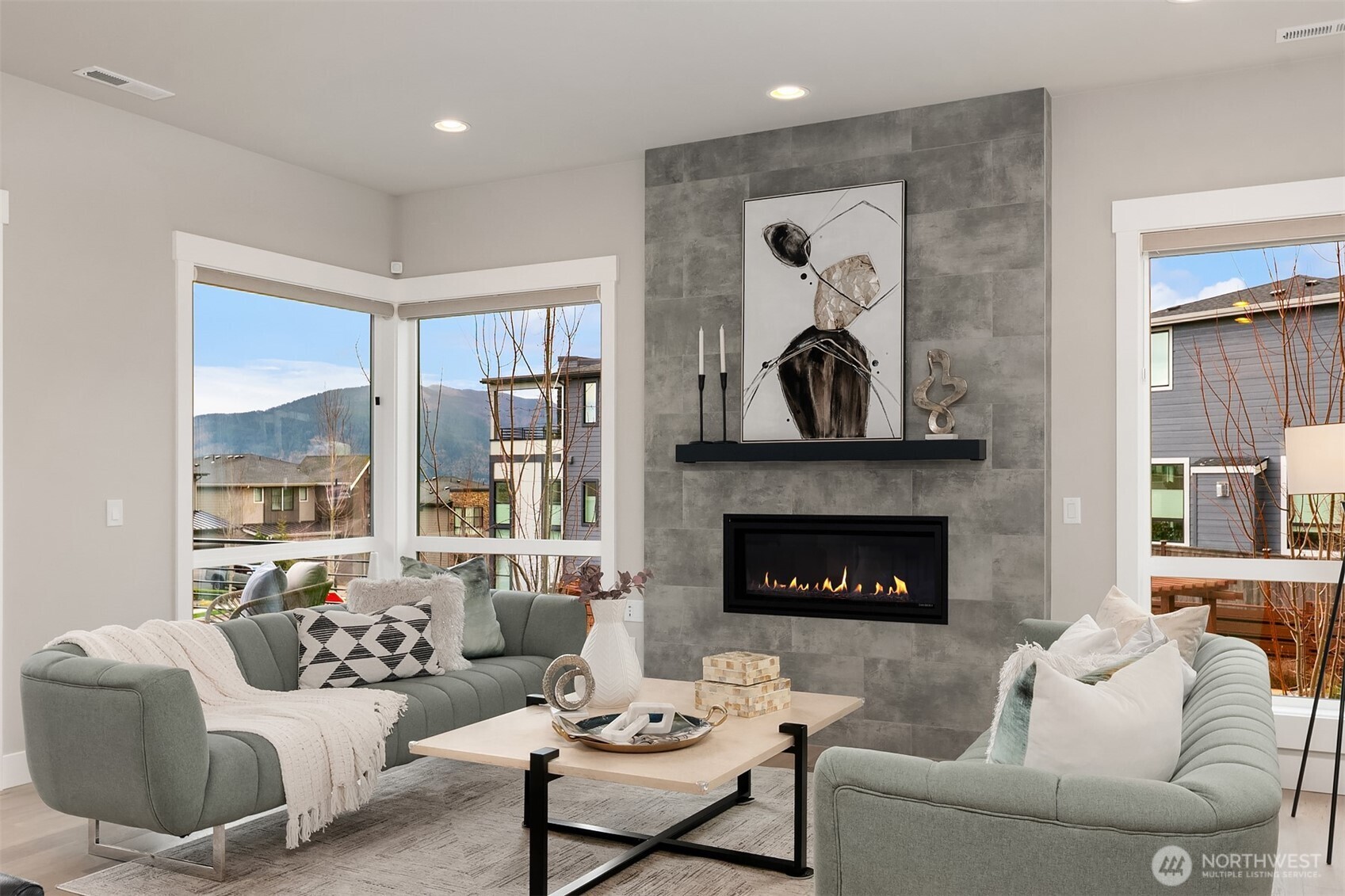 508 Glacier Peak Drive NW