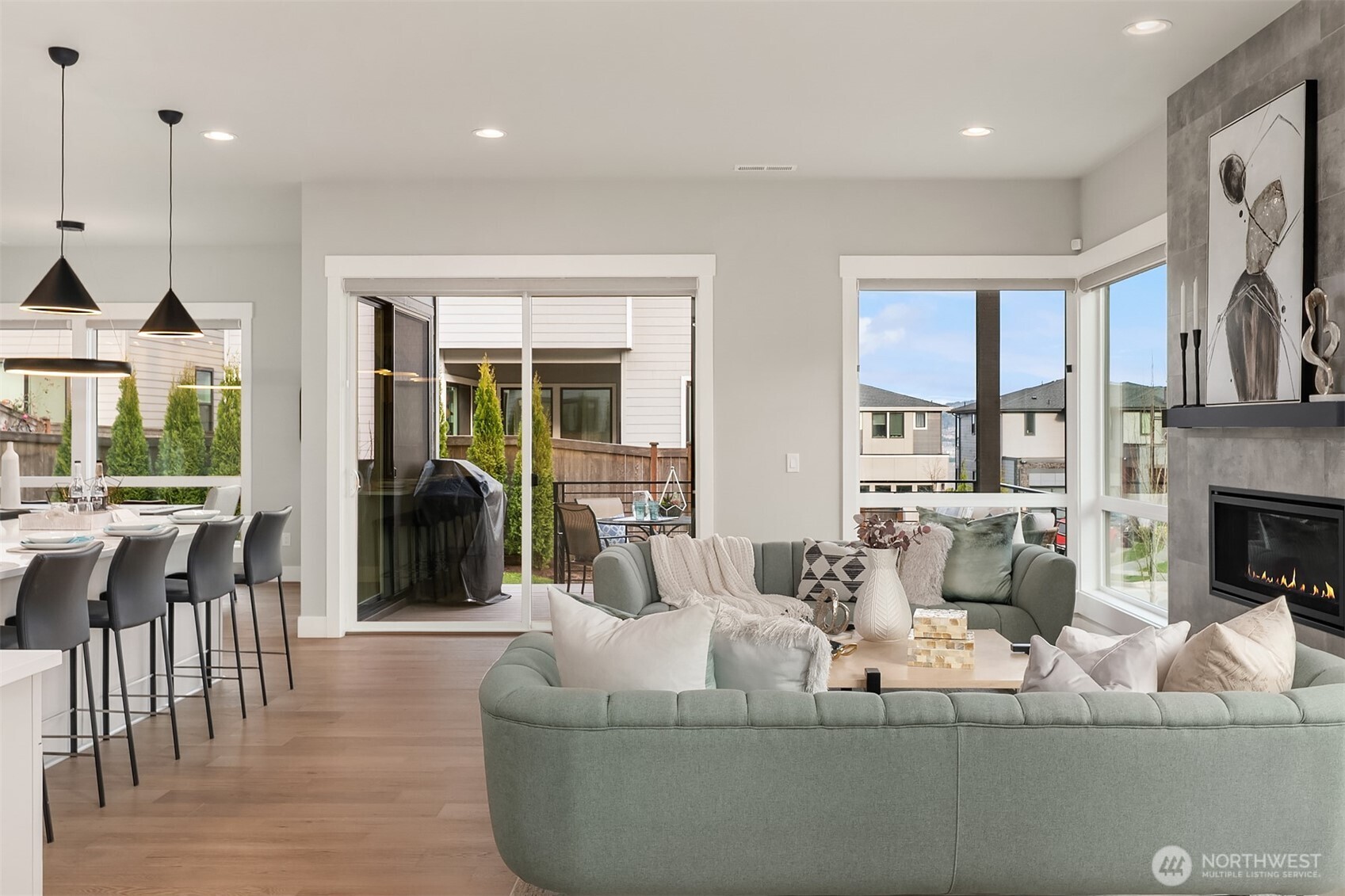 508 Glacier Peak Drive NW