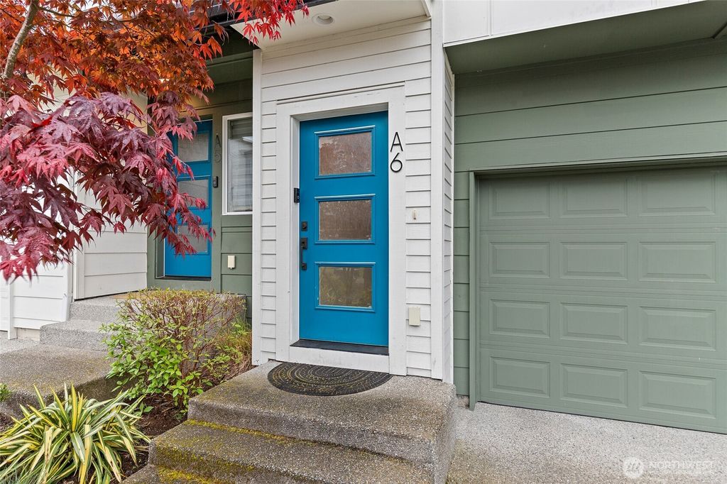 Photo of 13420 Manor Way #A6, Lynnwood, WA 98087 (MLS # 2514736)