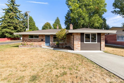 Photo of 10356 Dibble Avenue NW, Seattle, WA 98177 (MLS # 2573978)