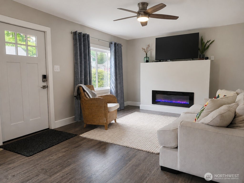 Photo of 1506 Bloomington Avenue, Bremerton, WA 98312 (MLS # 2538988)