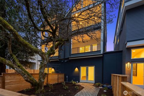 13546 39th Avenue NE Unit B, Seattle, WA 98125 - MLS#: 2351517