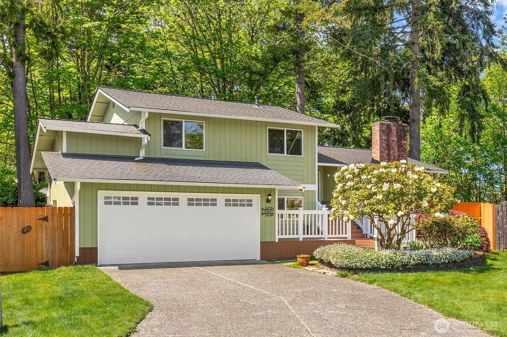 Photo of 12902 SE 158th Place, Renton, WA 98058 (MLS # 2371237)
