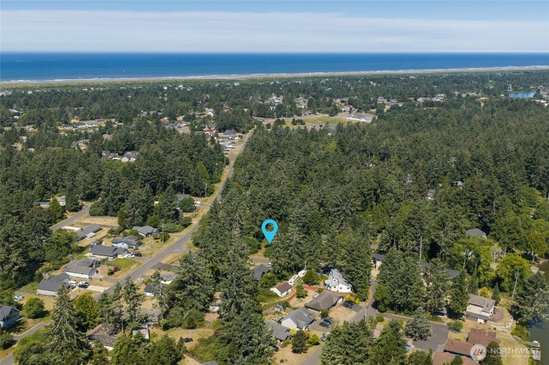 422 Mud Hen Loop SE