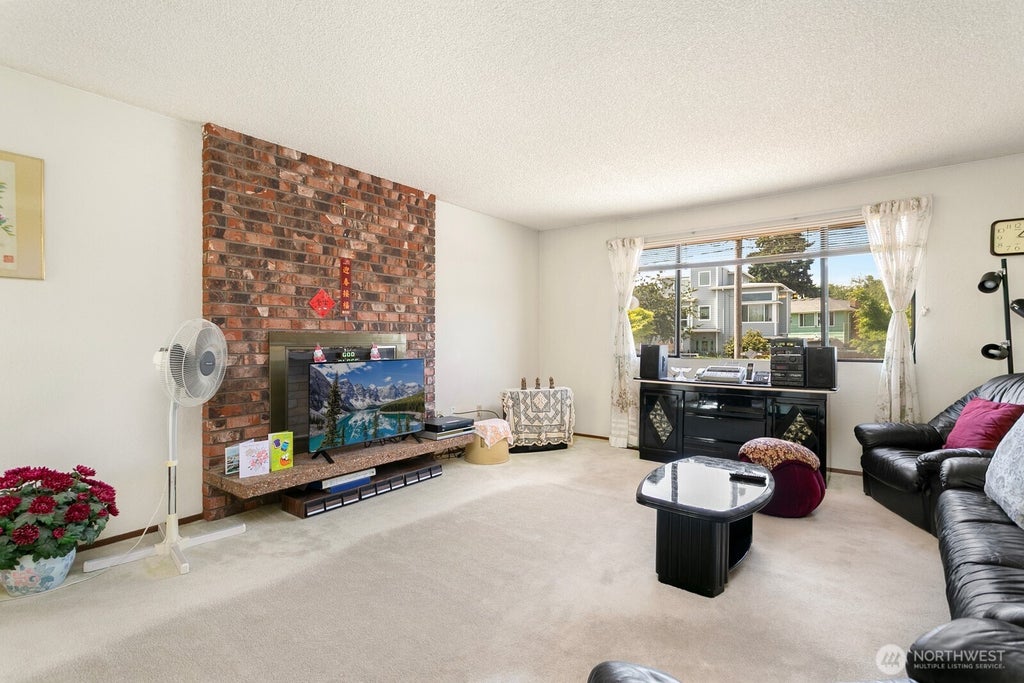 Photo of 6774 28th Avenue S, Seattle, WA 98108 (MLS # 2568723)