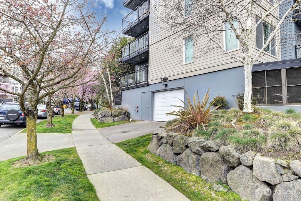 Photo of 3202 SW Avalon Way #203, Seattle, WA 98126 (MLS # 2014824)