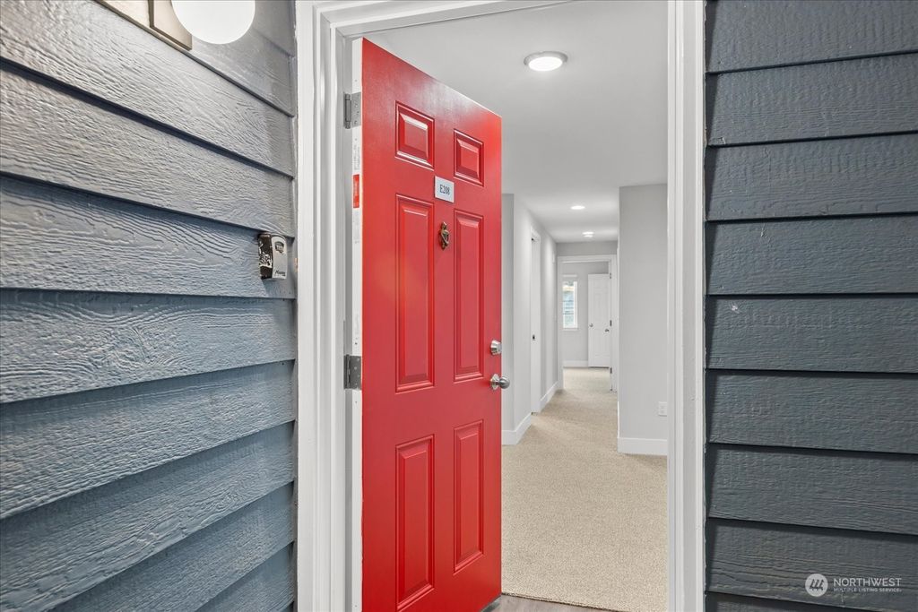 listing image 9362243286613847580