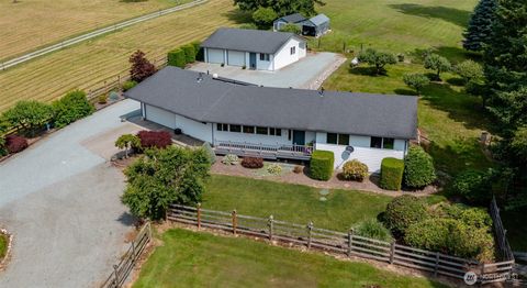 Photo of 20063 Park Ridge Lane, Sedro Woolley, WA 98284 (MLS # 2395299)