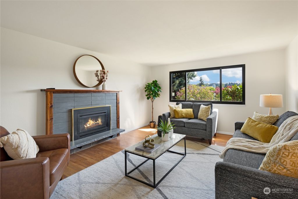 Photo of 24417 13th Place S, Des Moines, WA 98198 (MLS # 2062719)