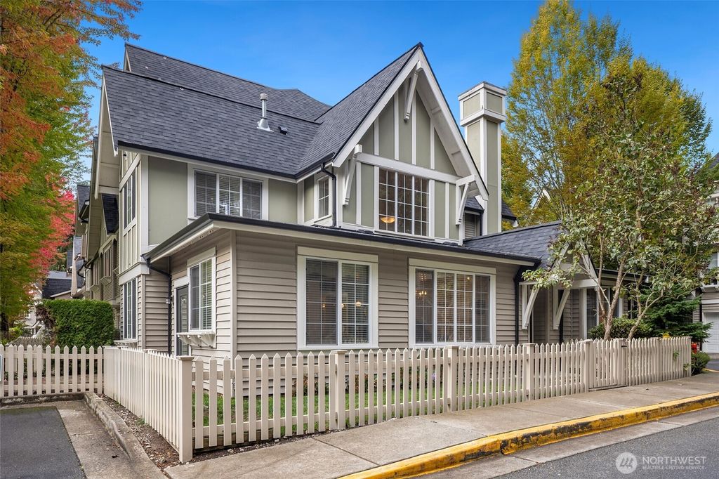 Photo of 18247 NE 96th Way #101, Redmond, WA 98052 (MLS # 2446405)