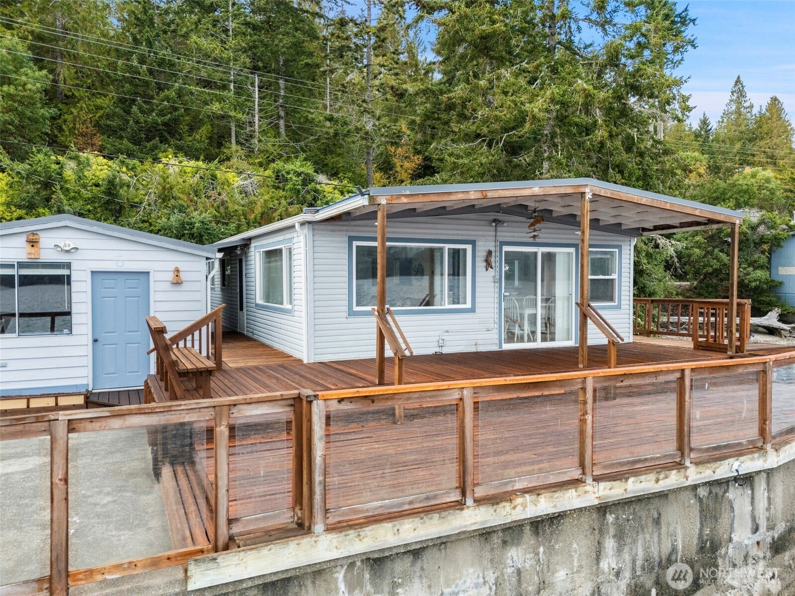 25800 N US HWY 101