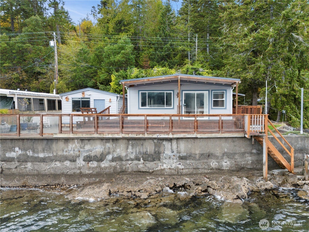 Photo of 25800 N US HWY 101, Hoodsport, WA 98548 (MLS # 2588575)