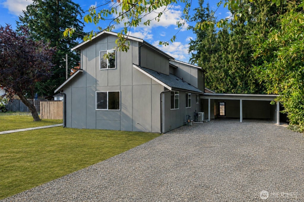 Photo of 2531 Monroe Avenue, Everett, WA 98203 (MLS # 2568875)