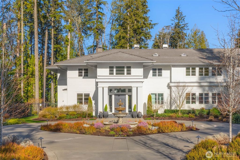 Photo of 27216 SE Grand Ridge Drive, Issaquah, WA 98029 (MLS # 2468705)