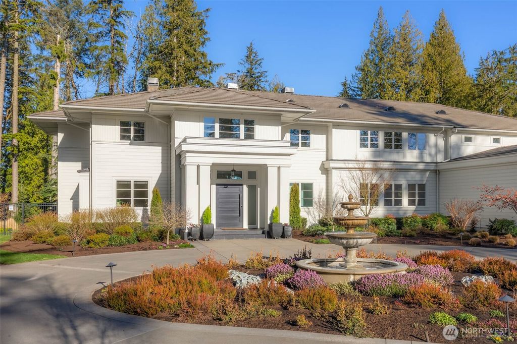 Photo of 27216 SE Grand Ridge Drive, Issaquah, WA 98029 (MLS # 2468705)