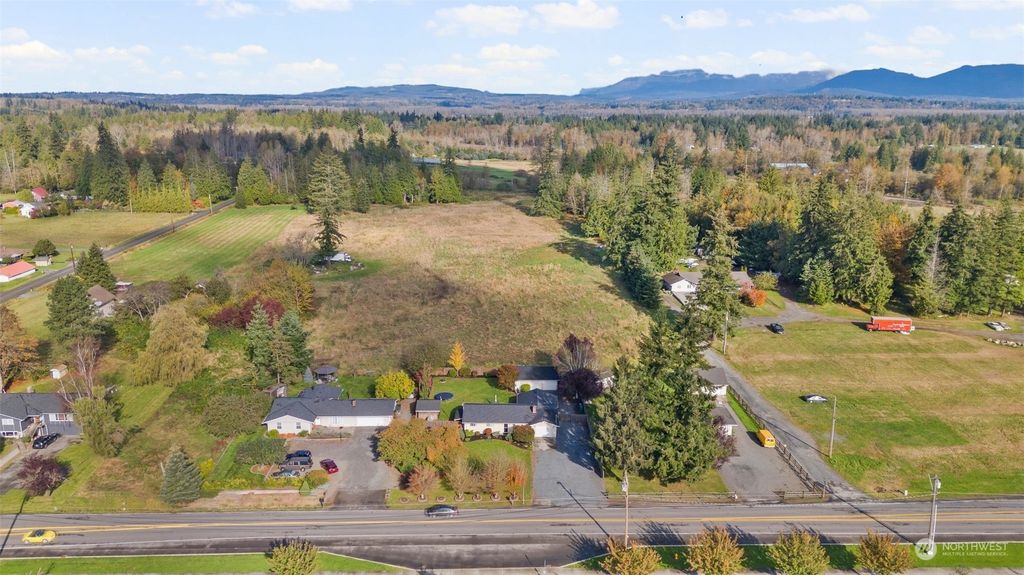 Photo of 1215 172nd St St NE, Marysville, WA 98271 (MLS # 2306070)