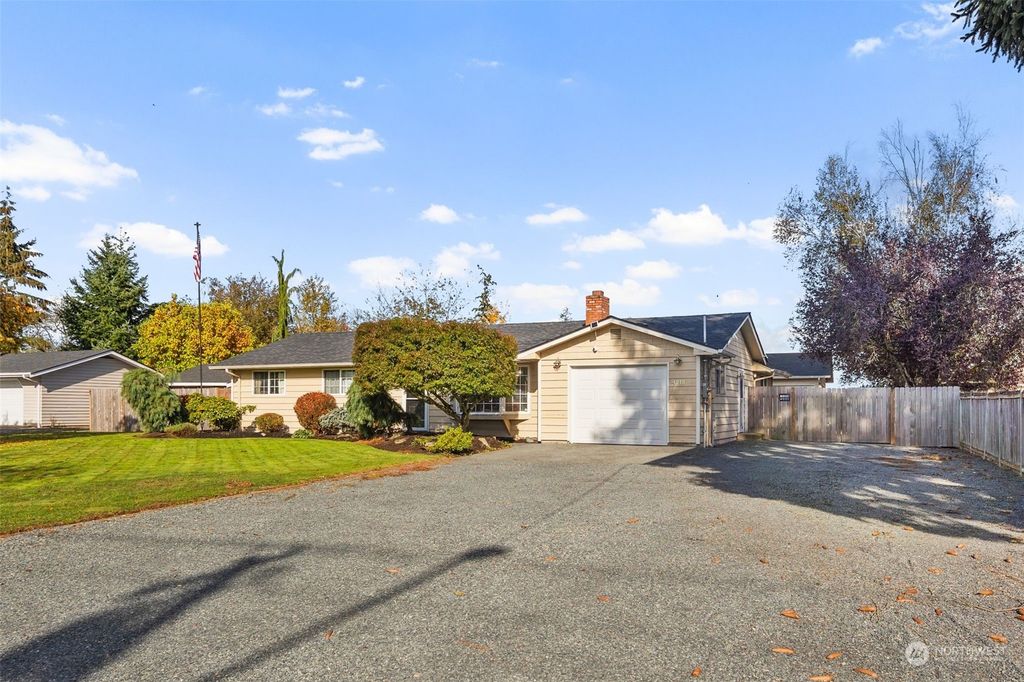 Photo of 1215 172nd St St NE, Marysville, WA 98271 (MLS # 2306070)