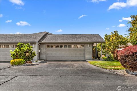 Photo of 351 19th St NE #21, East Wenatchee, WA 98802 (MLS # 2412605)