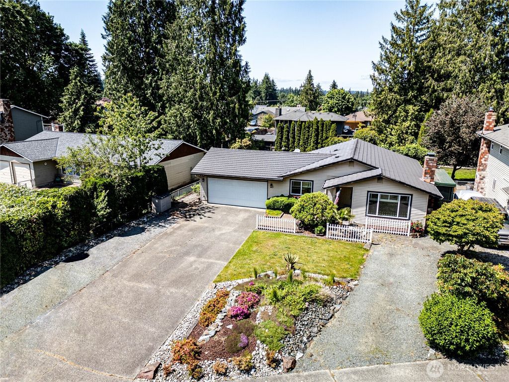 Photo of 5611 128th Place SE, Everett, WA 98208 (MLS # 2387502)
