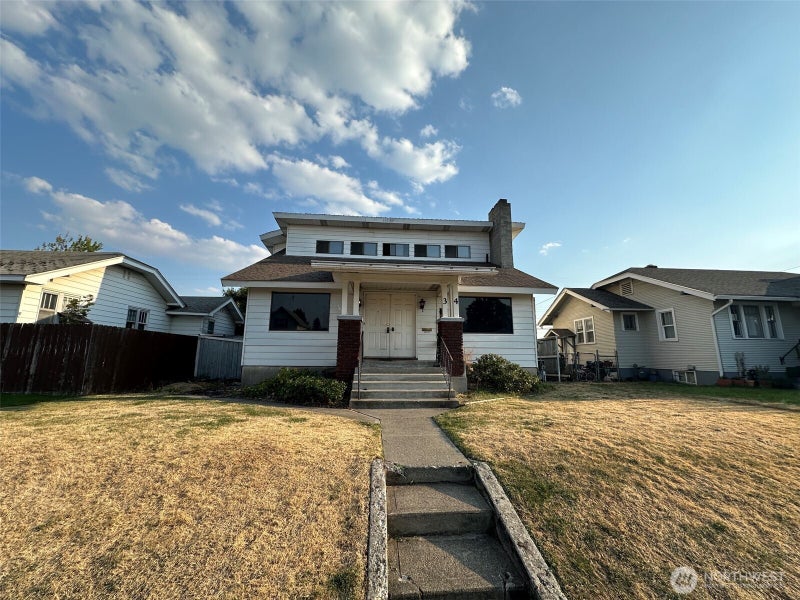34 E Glass Avenue