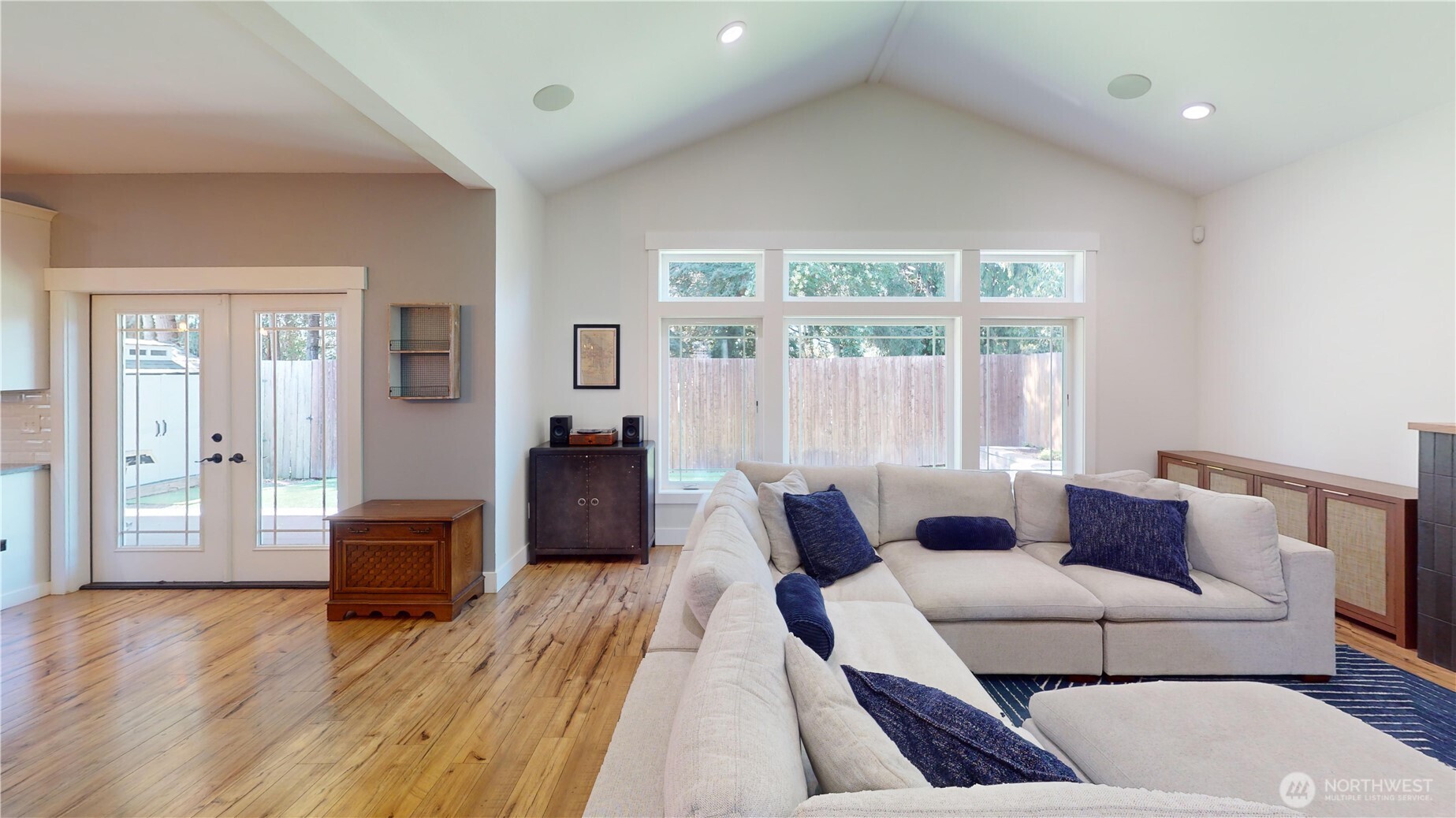 116 Alameda Avenue