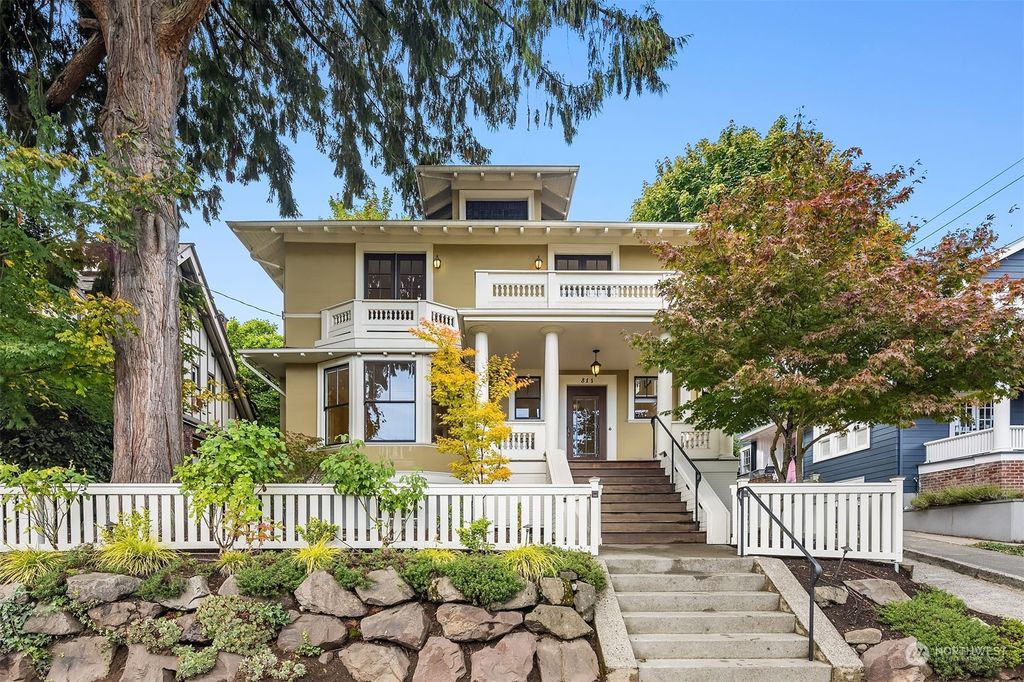 Photo of 811 35th Avenue, Seattle, WA 98122 (MLS # 2166937)