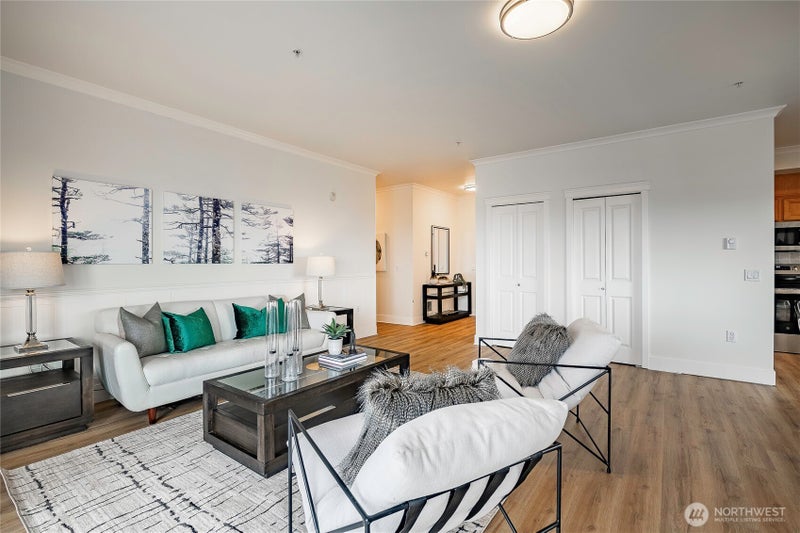 1015 Railroad Avenue 502