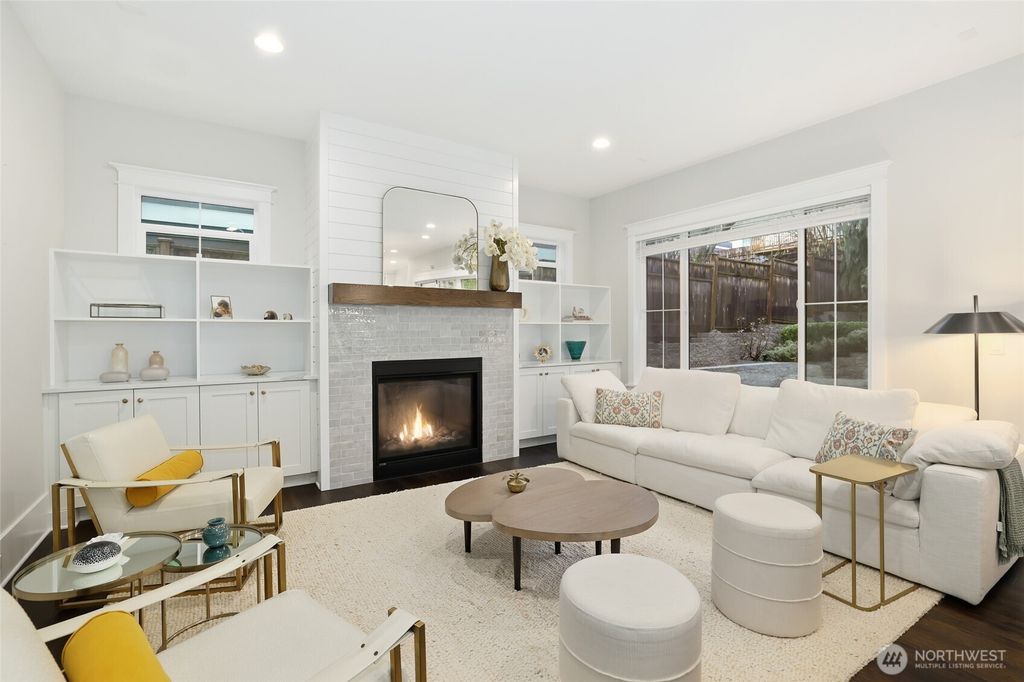 Photo of 4716 48th Avenue NE, Seattle, WA 98105 (MLS # 2478790)