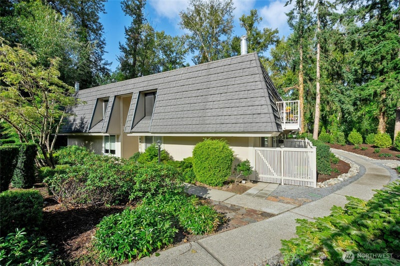 9901 NE 124th Street 504