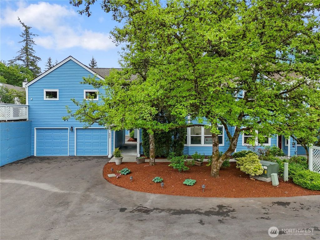 Photo of 4037 220th Place SE #1105, Issaquah, WA 98029 (MLS # 2376763)