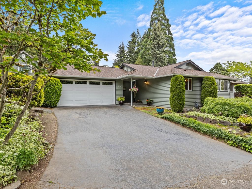 Photo of 18220 94th Avenue NE, Bothell, WA 98011 (MLS # 2218057)