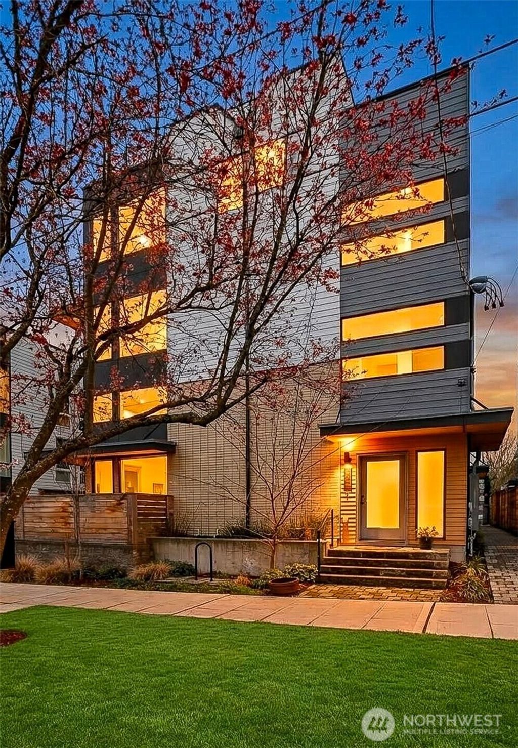 Photo of 916 NW 56th Street #G, Seattle, WA 98107 (MLS # 2493878)