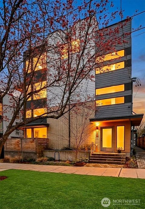 Photo of 916 NW 56th Street #G, Seattle, WA 98107 (MLS # 2493878)