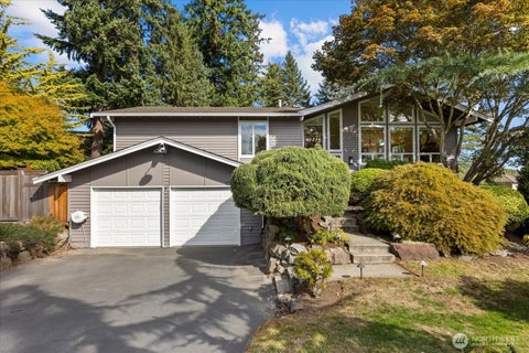 Photo of 10728 NE 196th Street, Bothell, WA 98011 (MLS # 2587999)