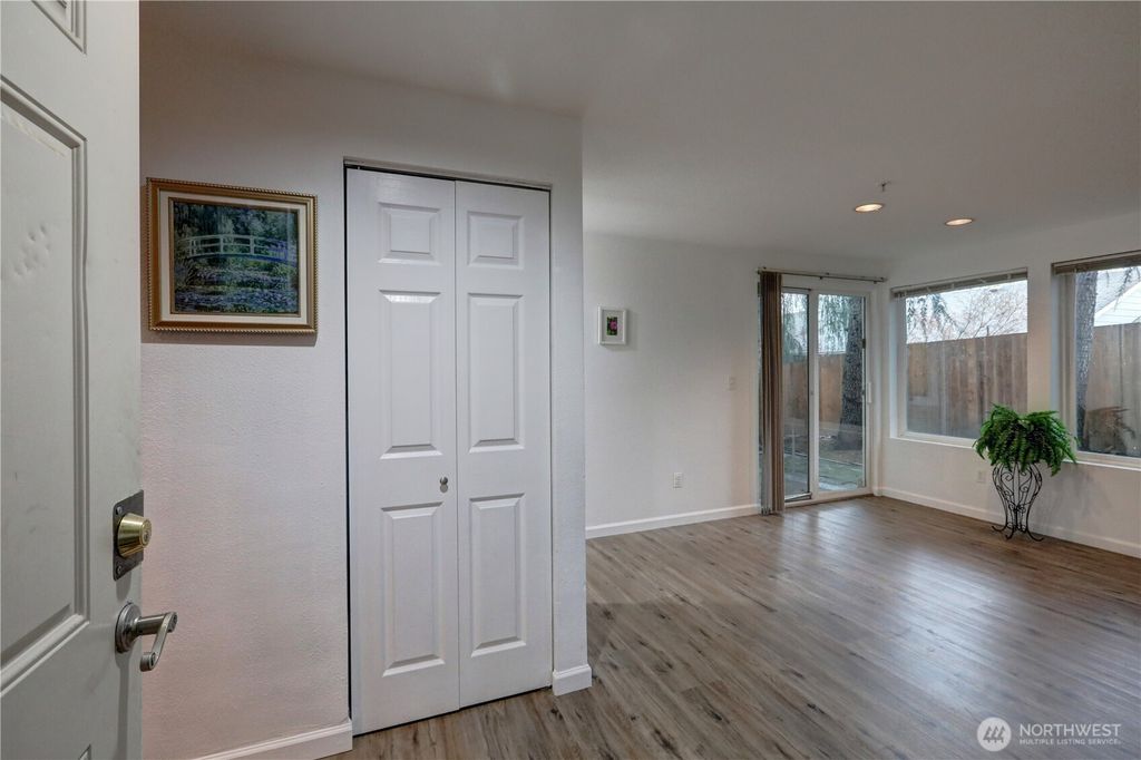 Photo of 26335 116th Avenue NE #H105, Kent, WA 98030 (MLS # 2507195)