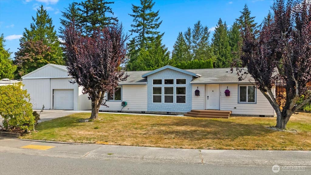 Photo of 1217 89th Avenue SE, Lake Stevens, WA 98258 (MLS # 2570737)