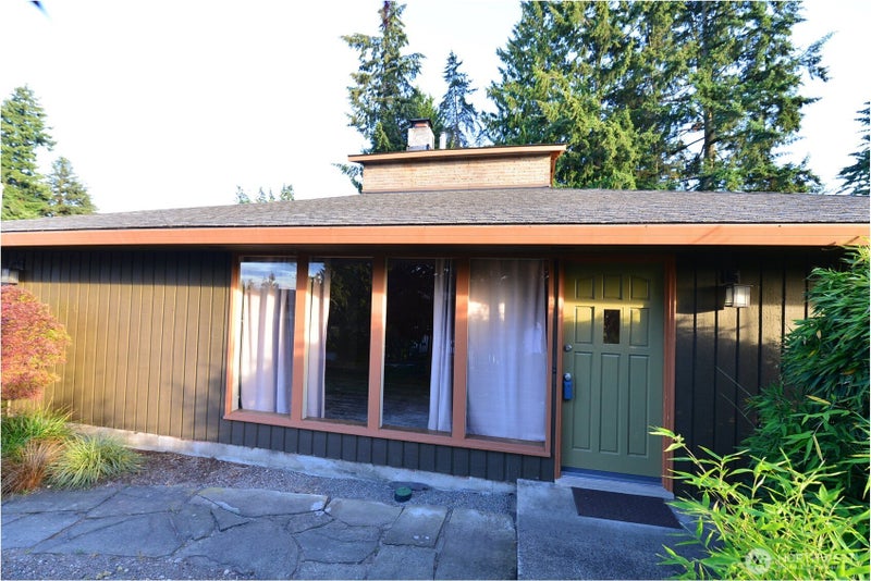 2228 Merchant