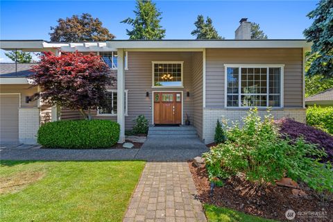 Photo of 19218 91st Avenue NE, Bothell, WA 98011 (MLS # 2543370)
