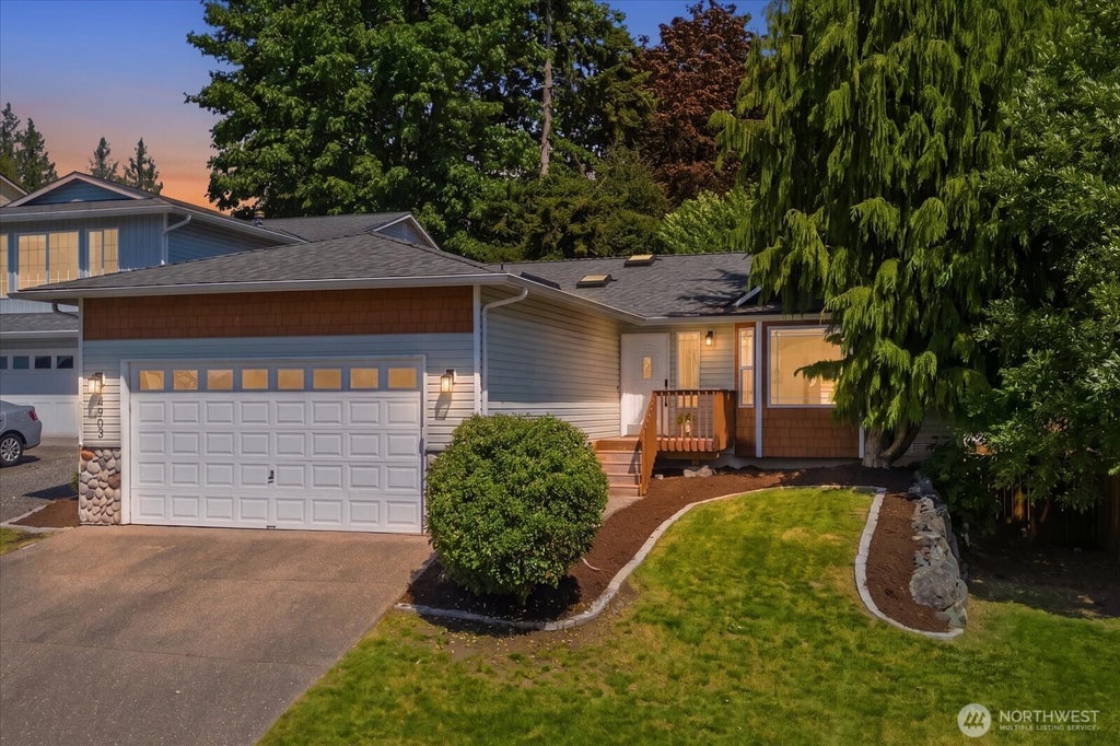 Photo of 4903 72nd Drive NE, Marysville, WA 98270 (MLS # 2577514)